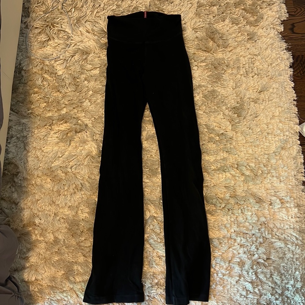 Hard tail yoga pants/flare leggings